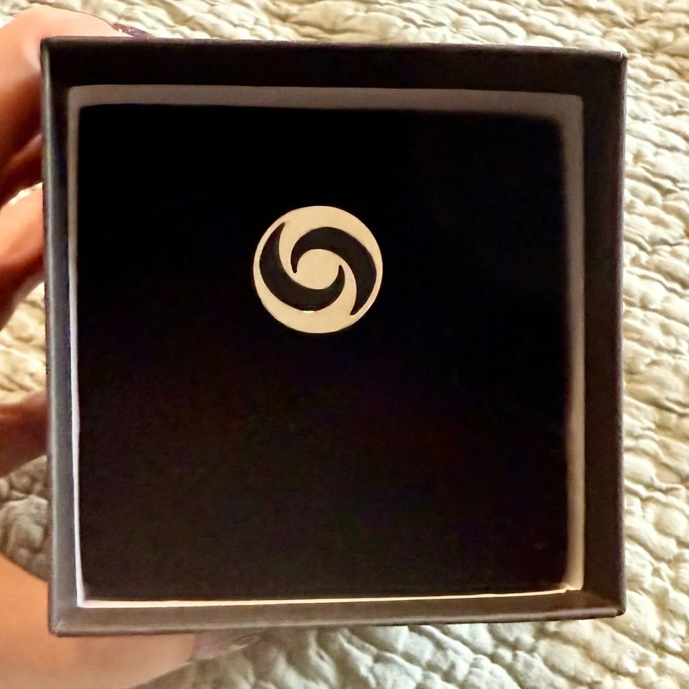 Bulgari Optical Illusion Ring Size 9 - Picture 3 of 6